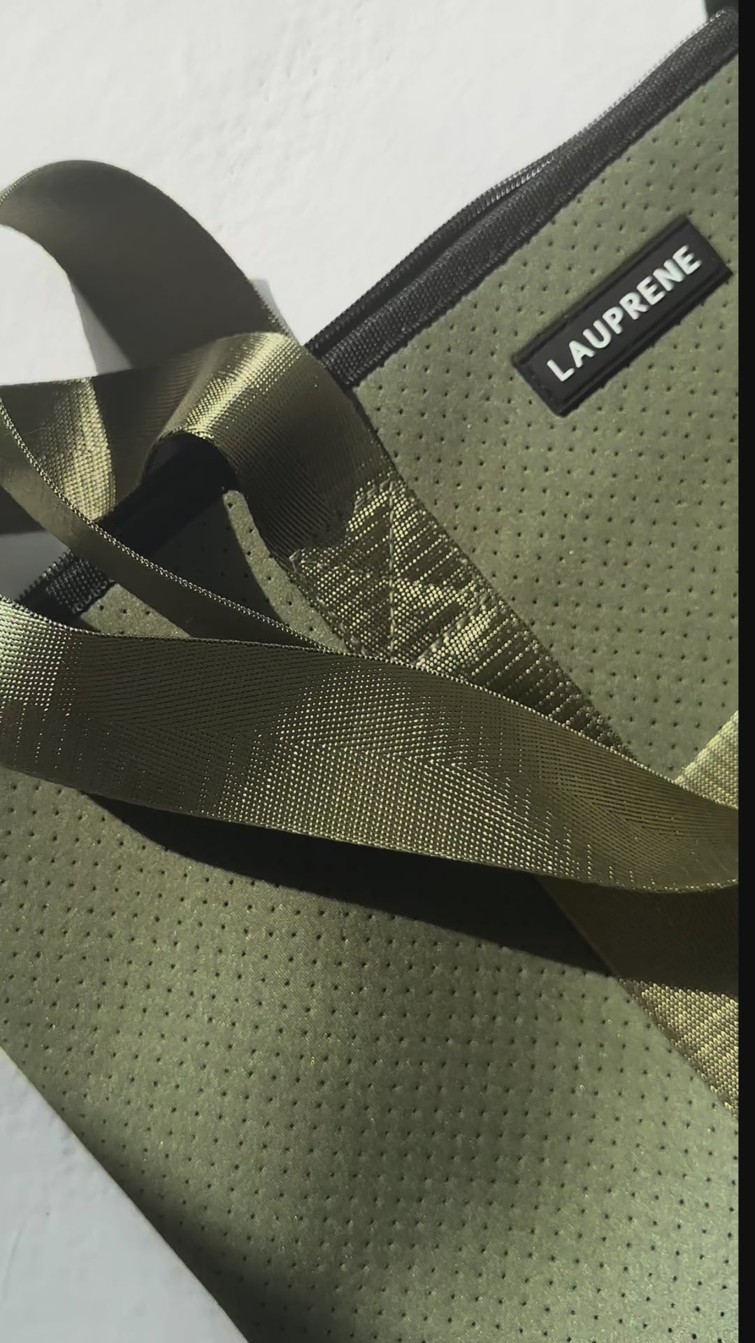 URBAN KHAKI TOTE SHOWING QUALITY ON WHITE BACKGROUND